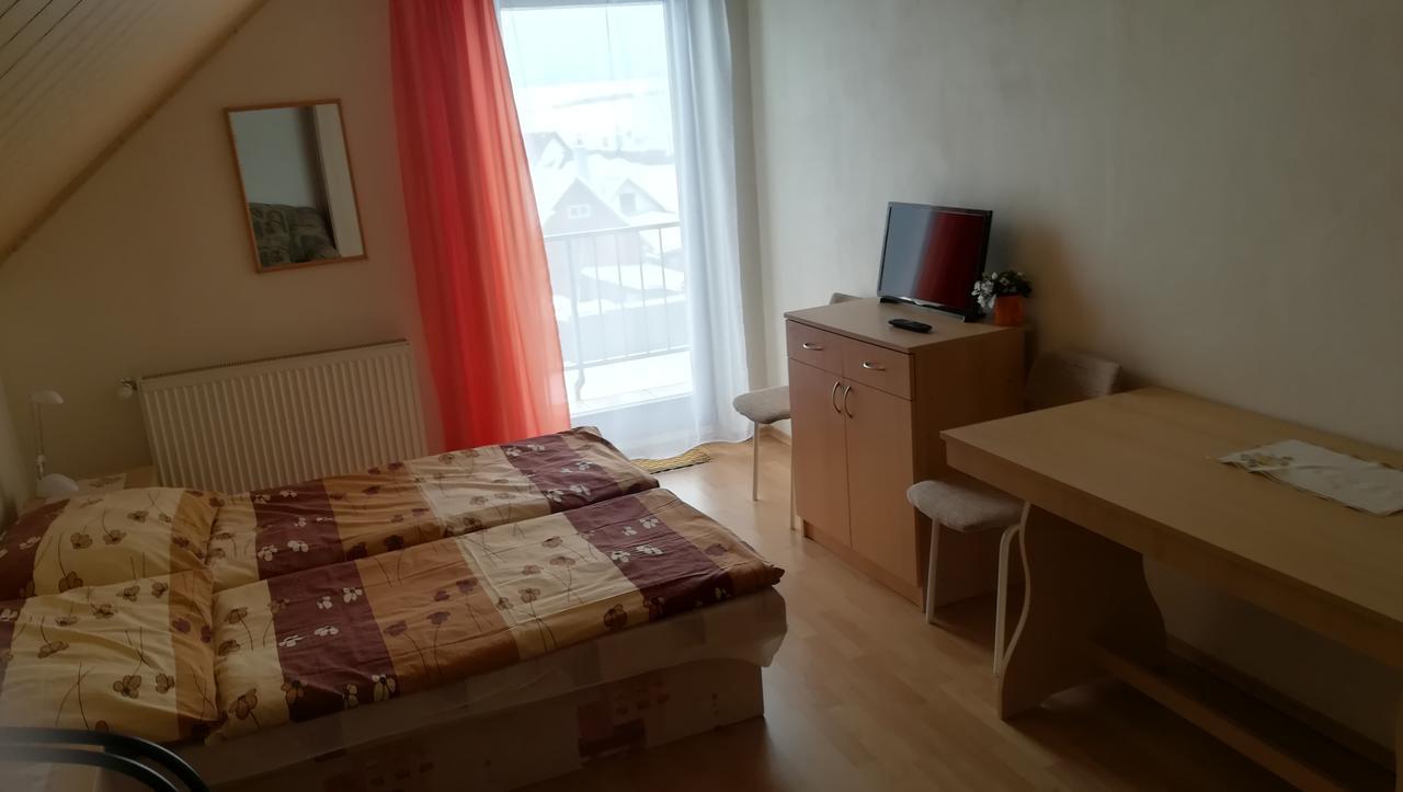 Privat Luptak Hotell Štrba Eksteriør bilde